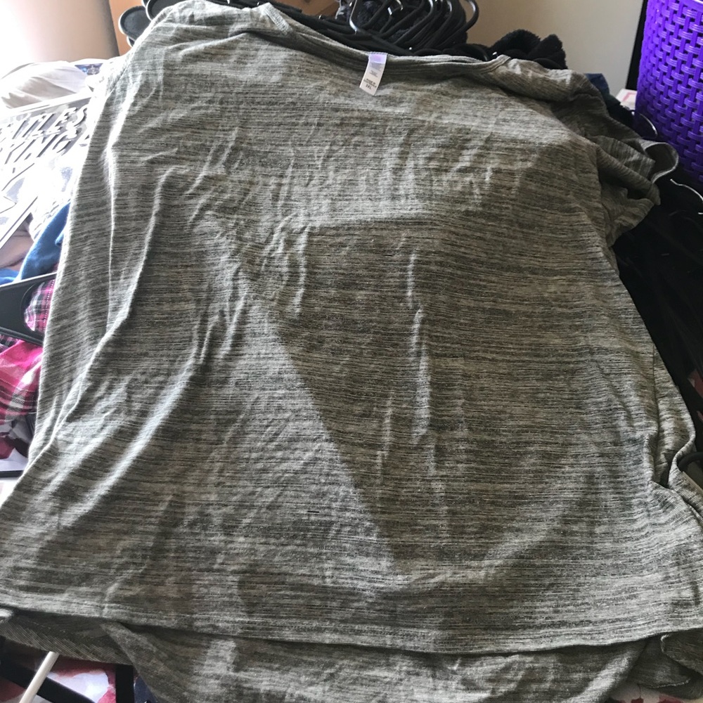 3X classic tee Lularoe